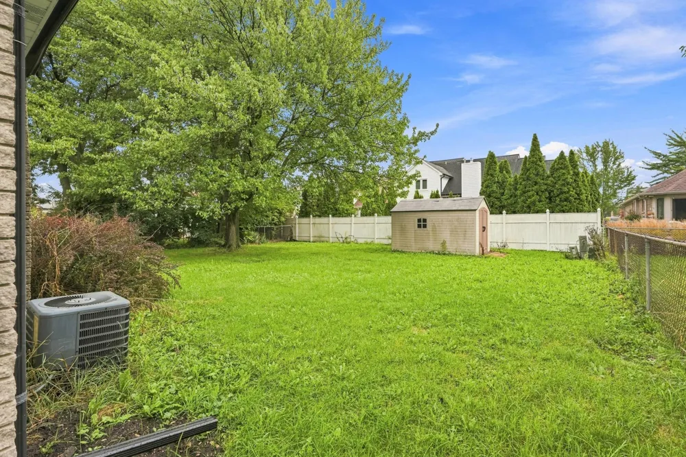 1810 Briarwood Drive Madison Heights City, MI 48071