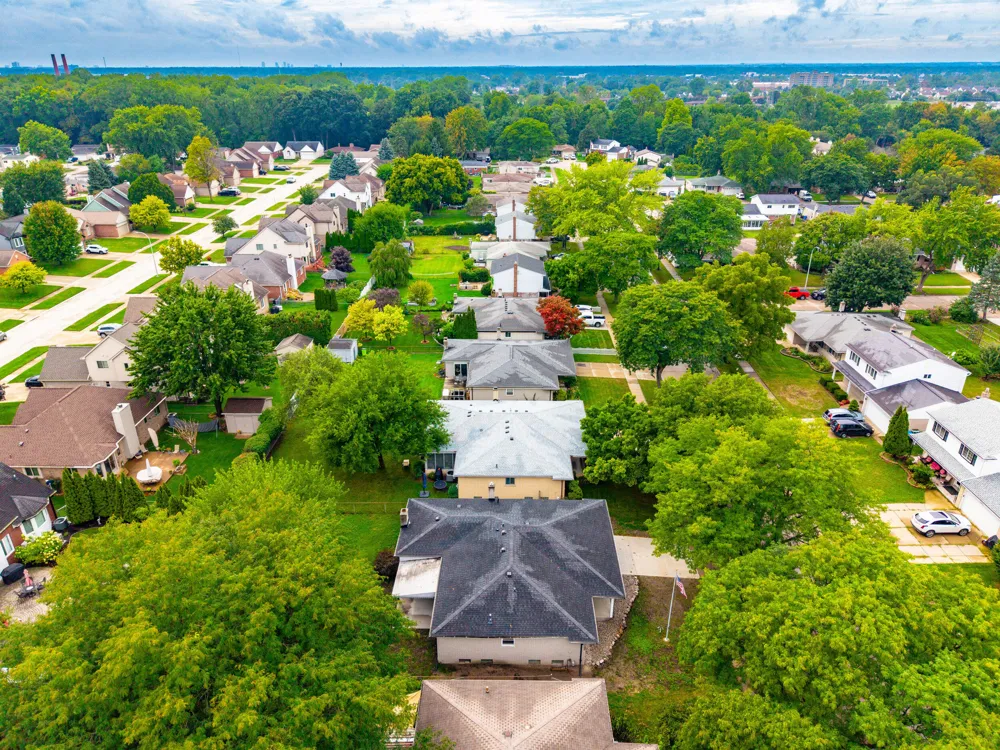 1810 Briarwood Drive Madison Heights City, MI 48071