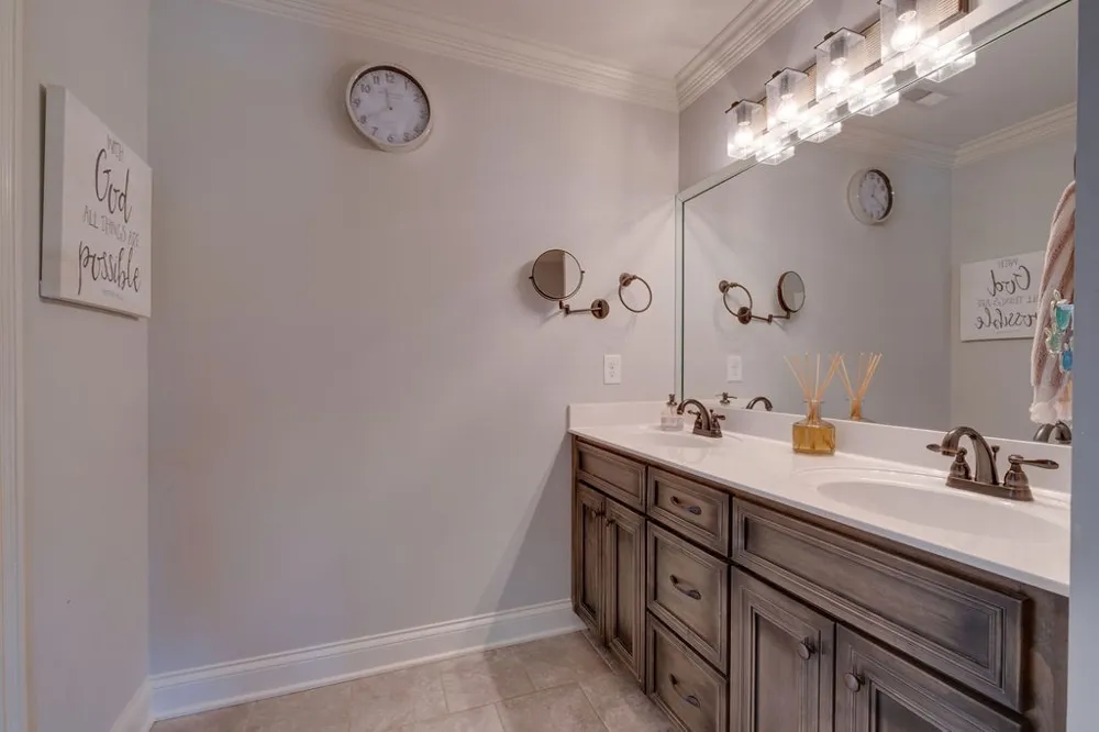 902 Larkspur Ln Lebanon, TN 37087