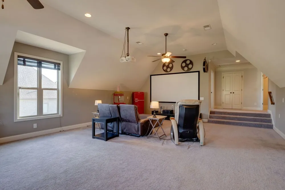 902 Larkspur Ln Lebanon, TN 37087