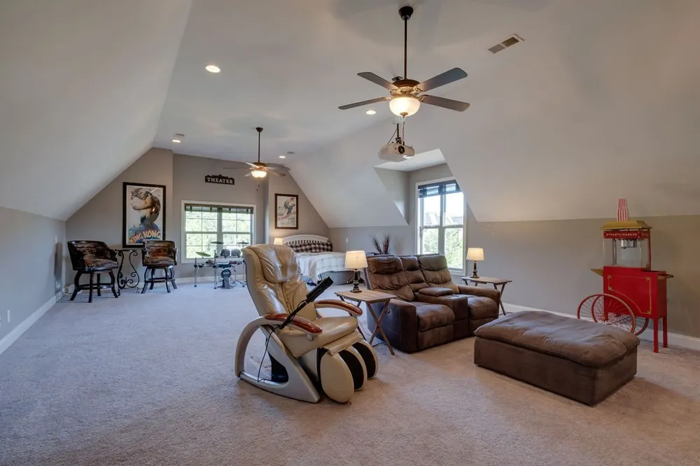 902 Larkspur Ln Lebanon, TN 37087