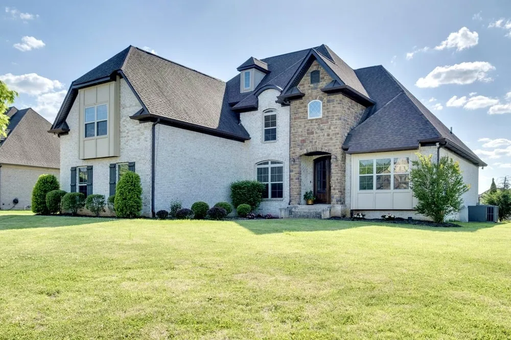 902 Larkspur Ln Lebanon, TN 37087