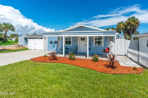 7 River Drive