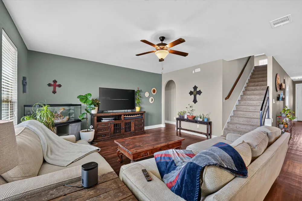 39 S Highland Drive Sanger, TX 76266