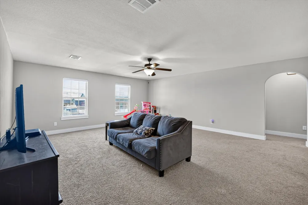 39 S Highland Drive Sanger, TX 76266