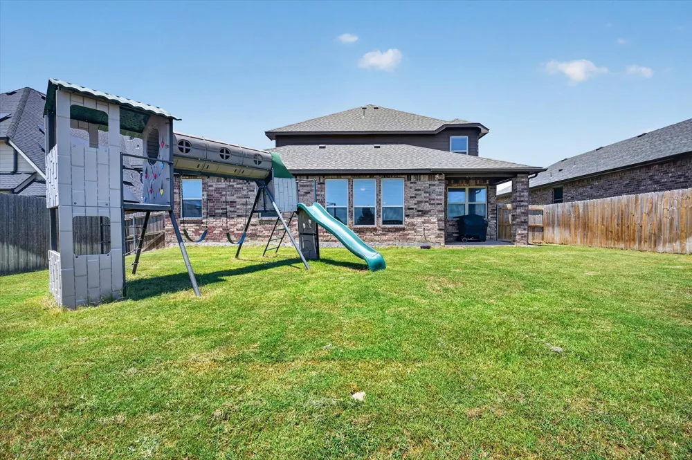 39 S Highland Drive Sanger, TX 76266