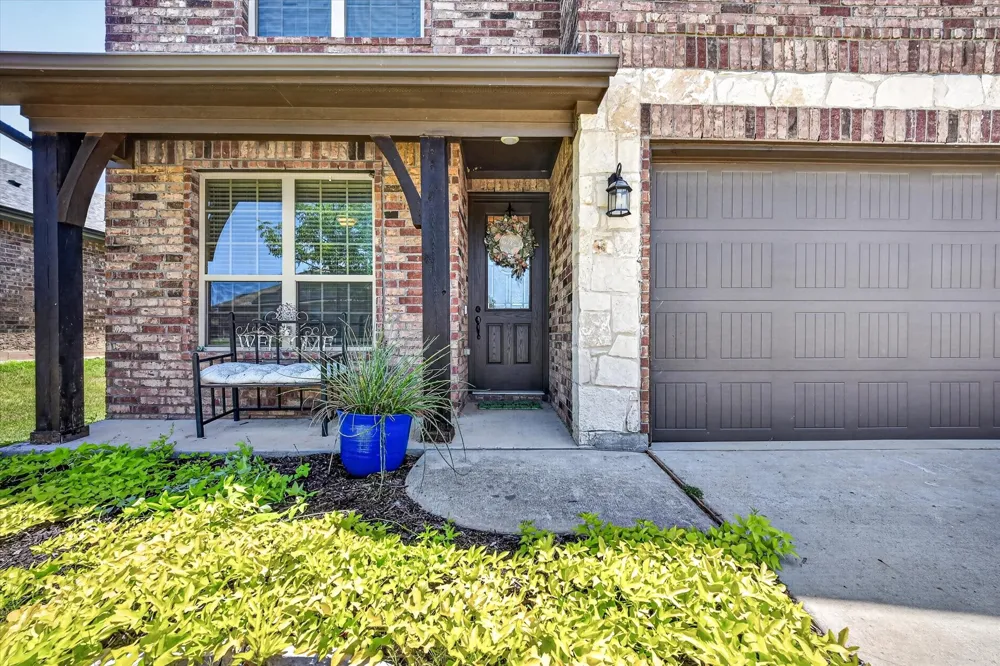 39 S Highland Drive Sanger, TX 76266