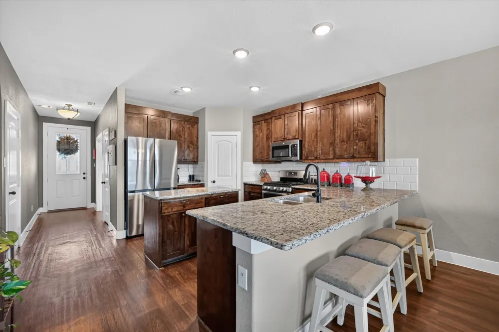 39 S Highland Drive Sanger, TX 76266