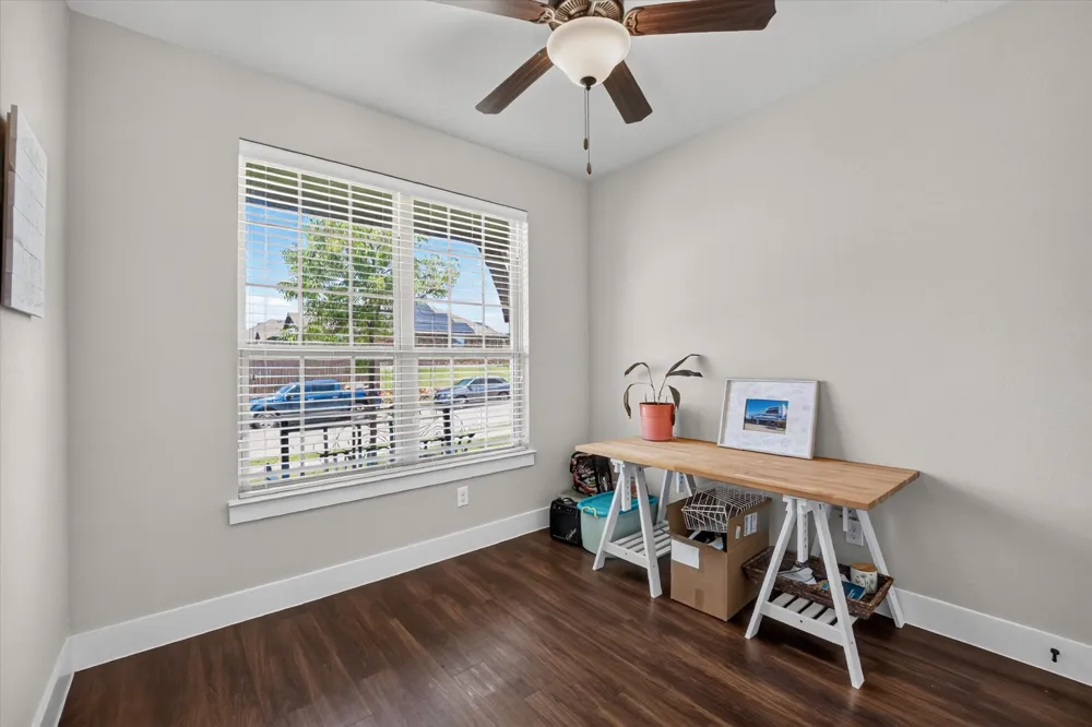 39 S Highland Drive Sanger, TX 76266