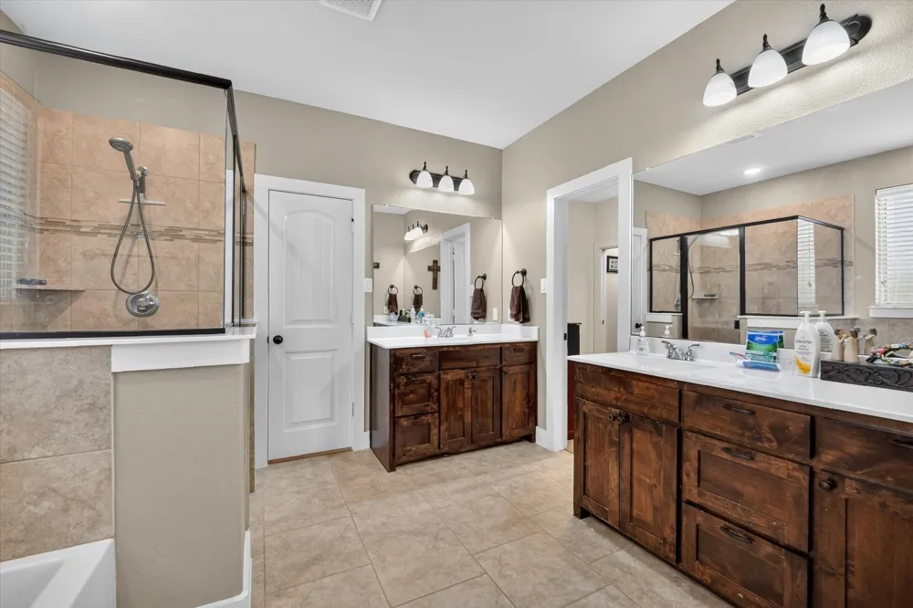 39 S Highland Drive Sanger, TX 76266