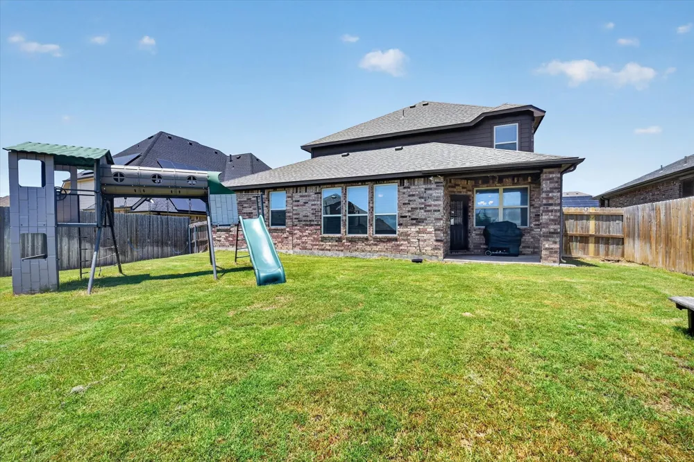 39 S Highland Drive Sanger, TX 76266