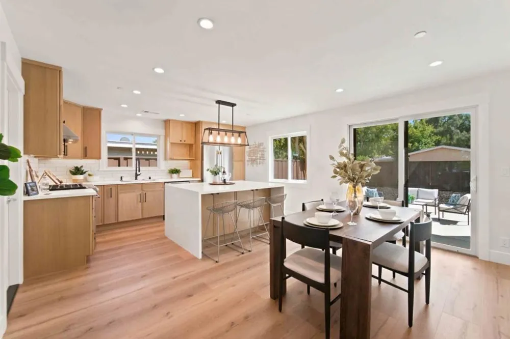 224 Ivy Drive Menlo Park, CA 94025