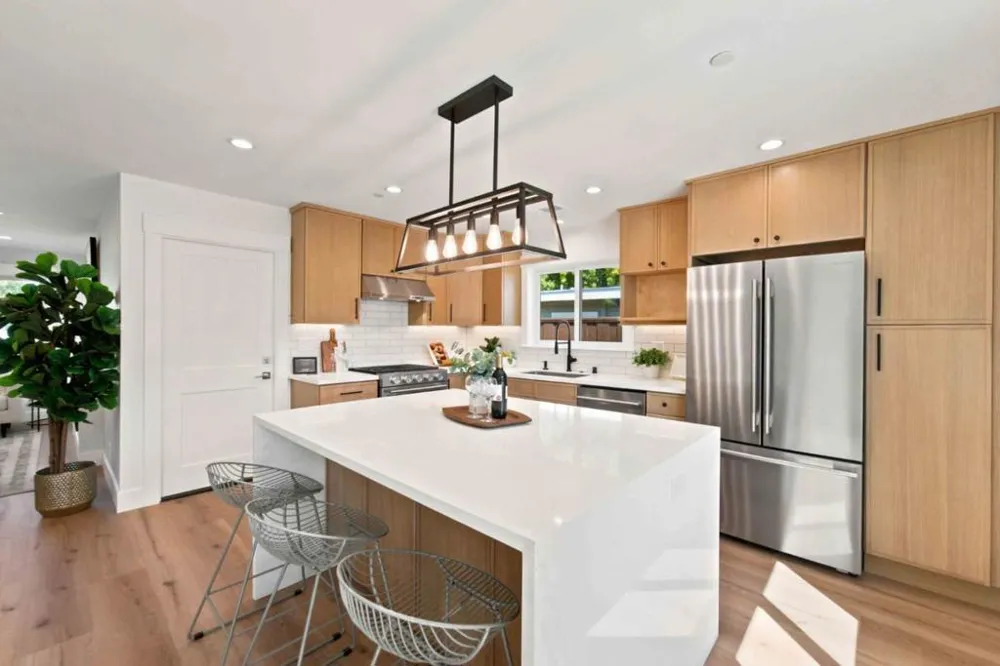 224 Ivy Drive Menlo Park, CA 94025