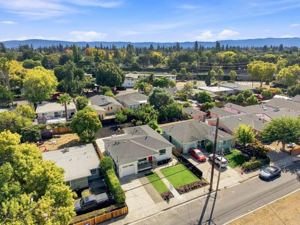 224 Ivy Drive Menlo Park, CA 94025