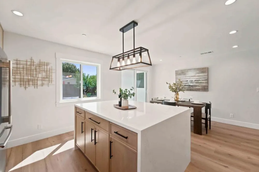 224 Ivy Drive Menlo Park, CA 94025
