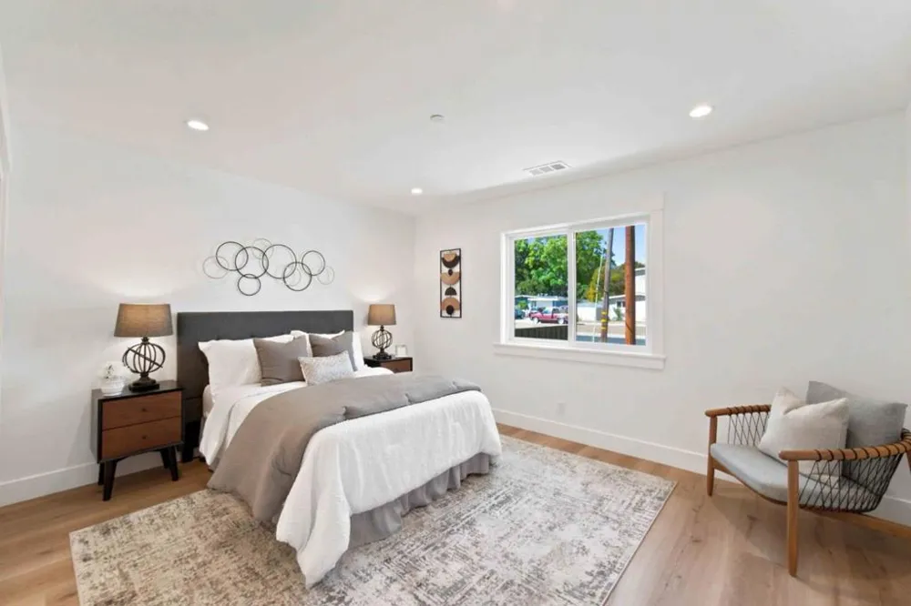 224 Ivy Drive Menlo Park, CA 94025