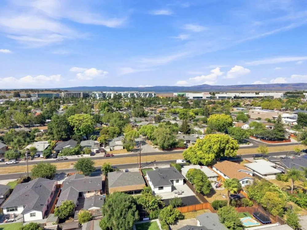 224 Ivy Drive Menlo Park, CA 94025