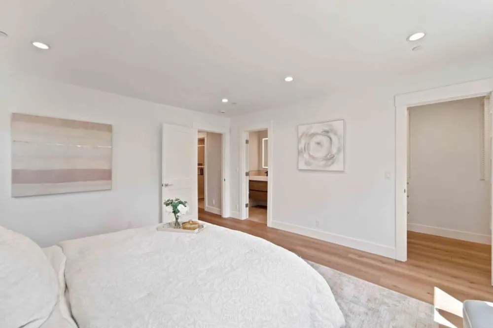 224 Ivy Drive Menlo Park, CA 94025