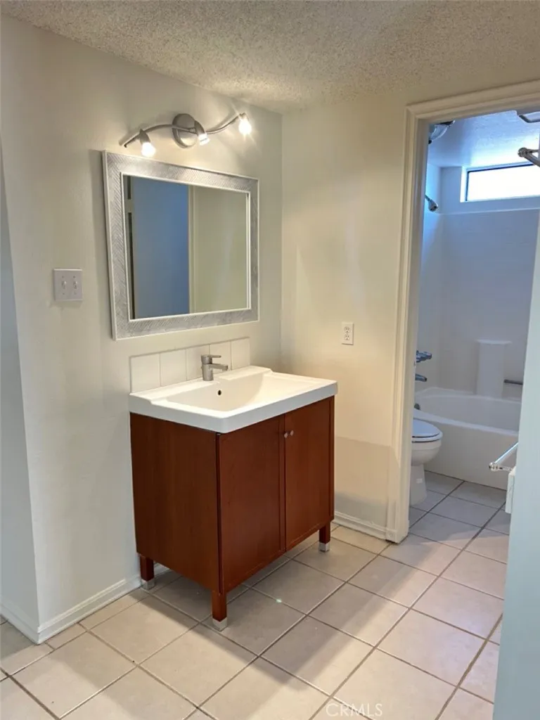 4520 Paseo Hermoso Palmdale, CA 93551
