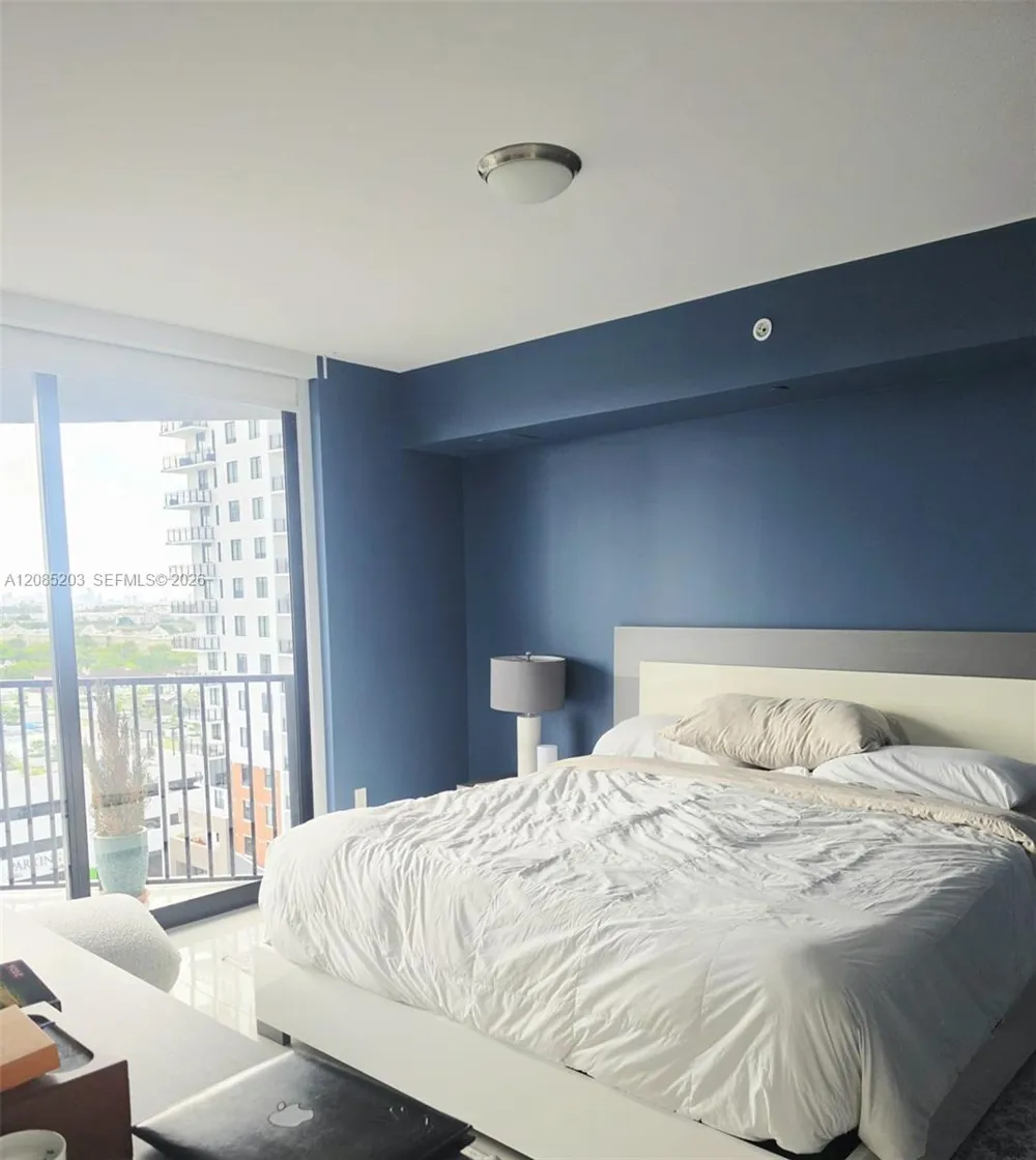 5252 NW 85th Ave #809 Doral, FL 33166