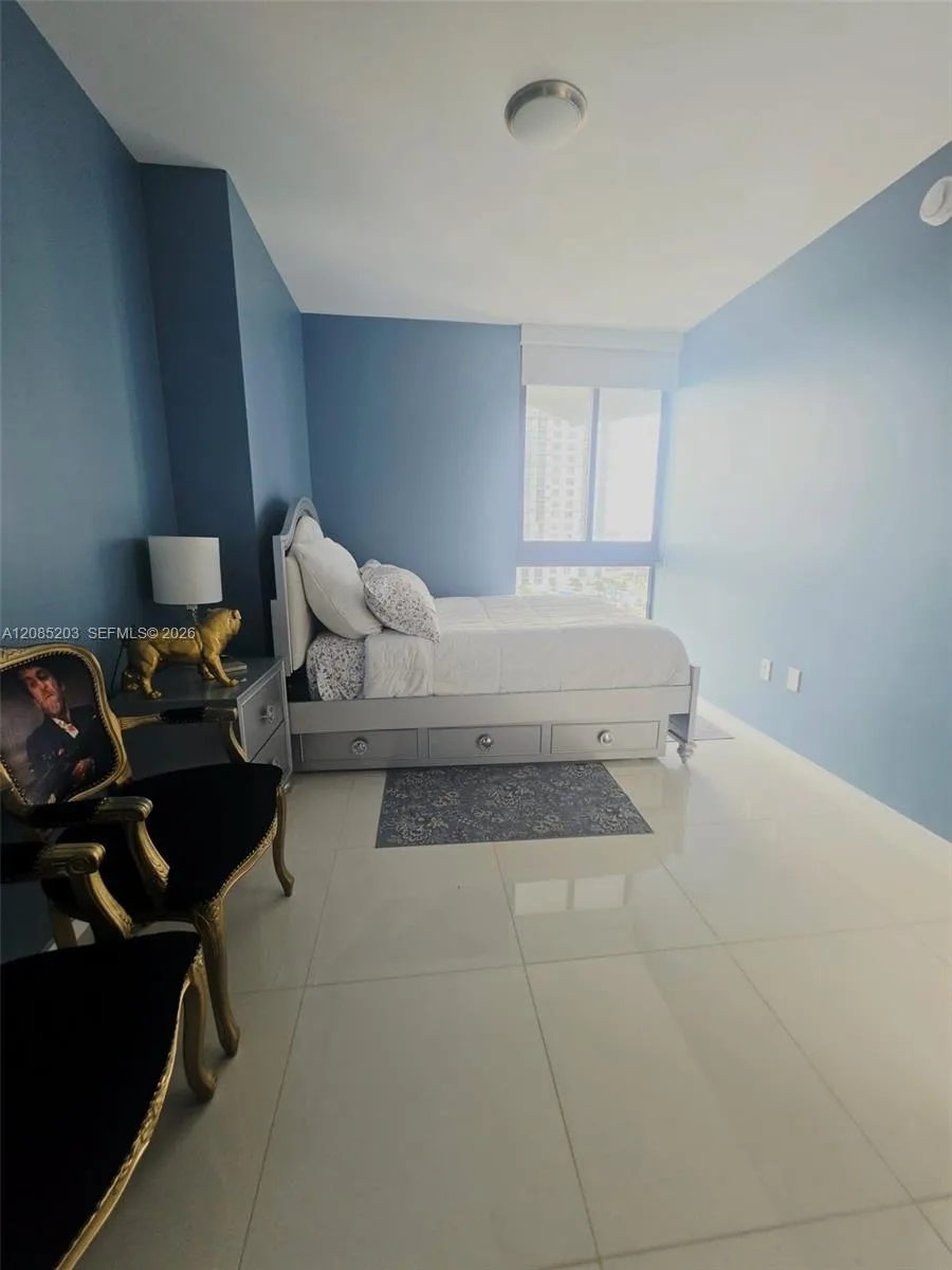 5252 NW 85th Ave #809 Doral, FL 33166