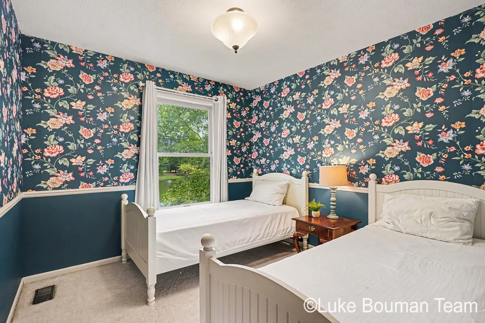 3635 Vienna Stras Street Holland, MI 49423