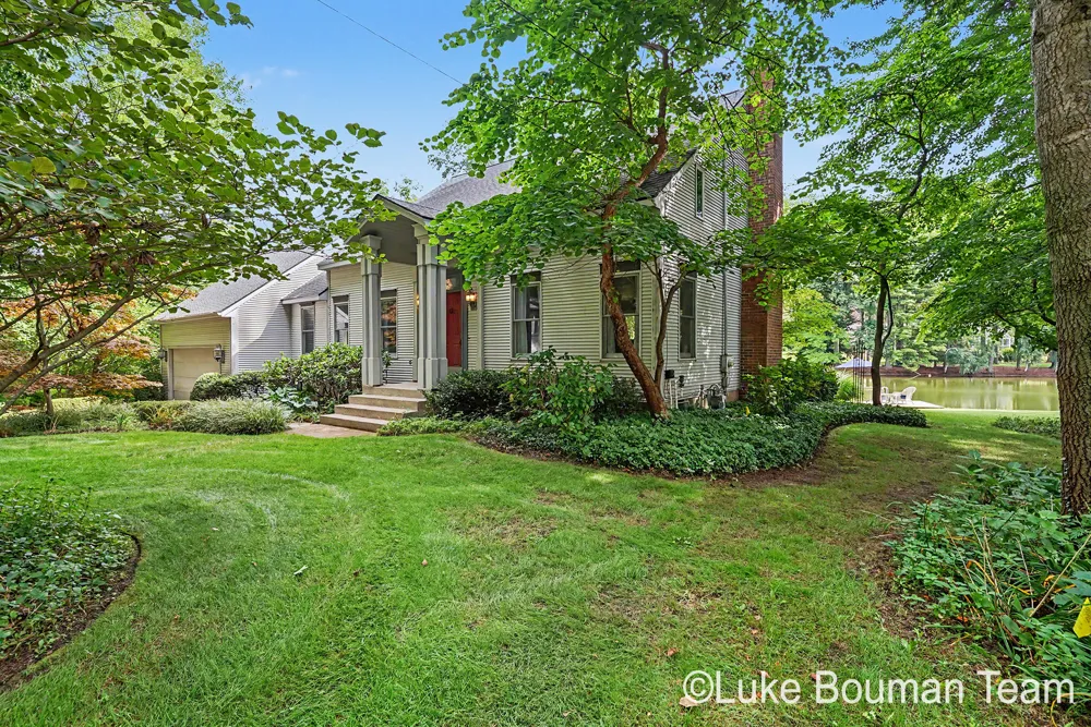 3635 Vienna Stras Street Holland, MI 49423