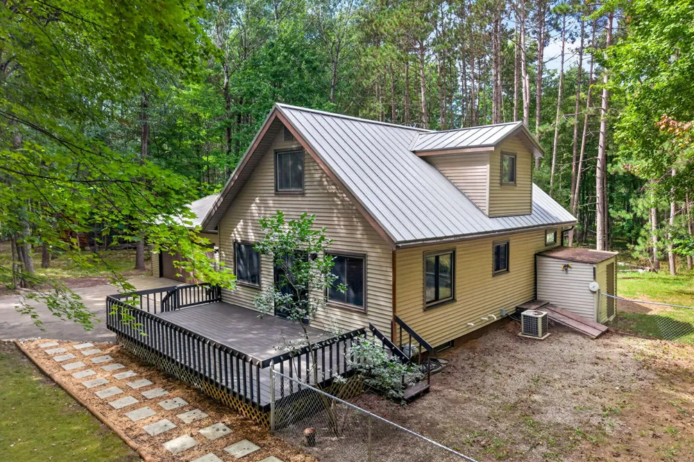 12336 Lone Wolf Drive Canadian Lakes, MI 49346
