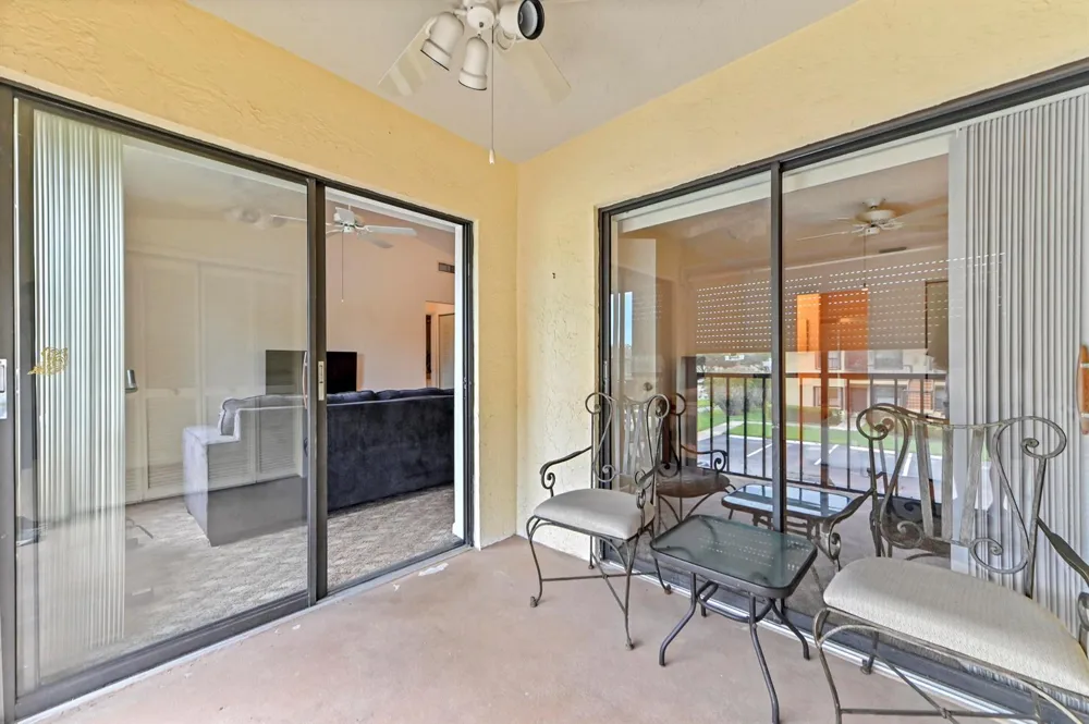 4717 Lucerne Lakes Boulevard E #201 Lake Worth, FL 33467