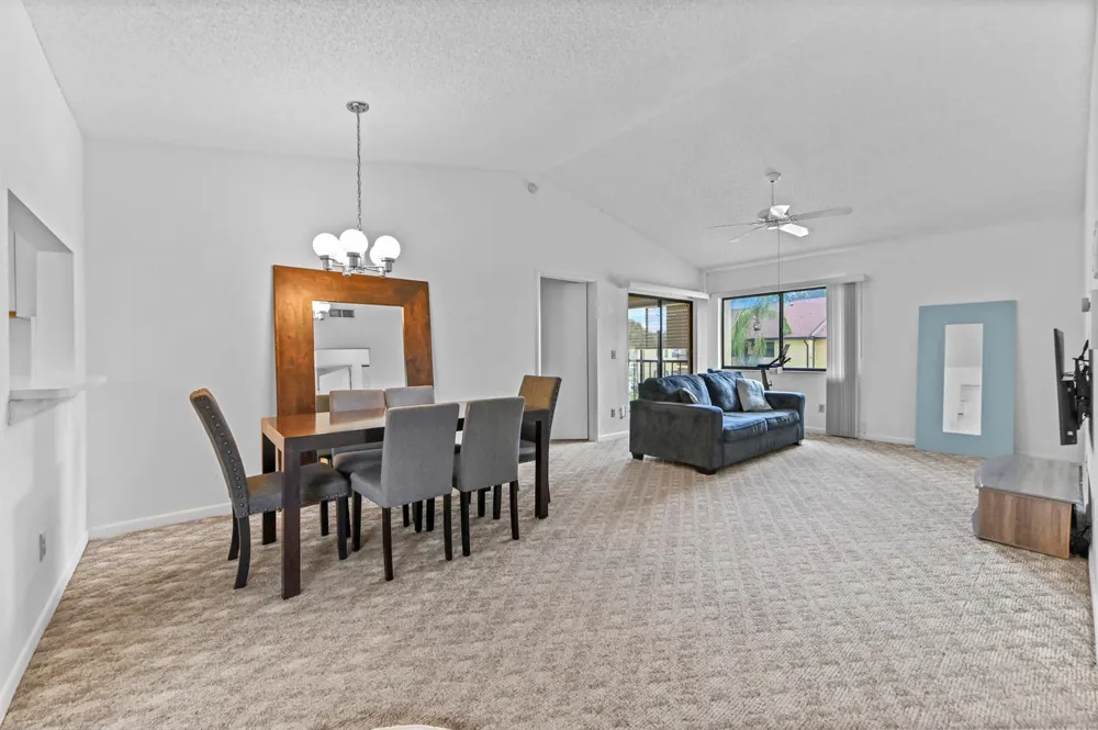 4717 Lucerne Lakes Boulevard E #201 Lake Worth, FL 33467