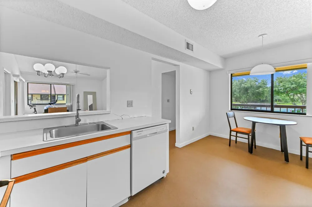 4717 Lucerne Lakes Boulevard E #201 Lake Worth, FL 33467