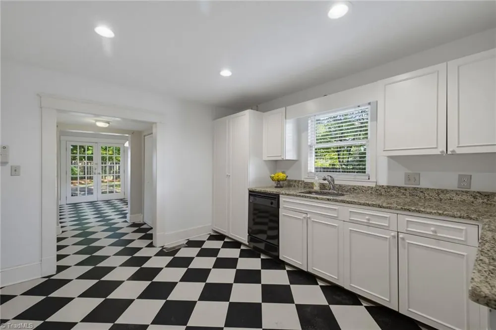 708 Magnolia Street Greensboro, NC 27401