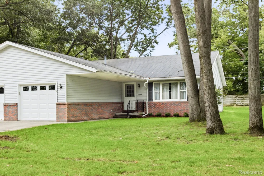 3948 Butternut Court Port Huron City, MI 48060
