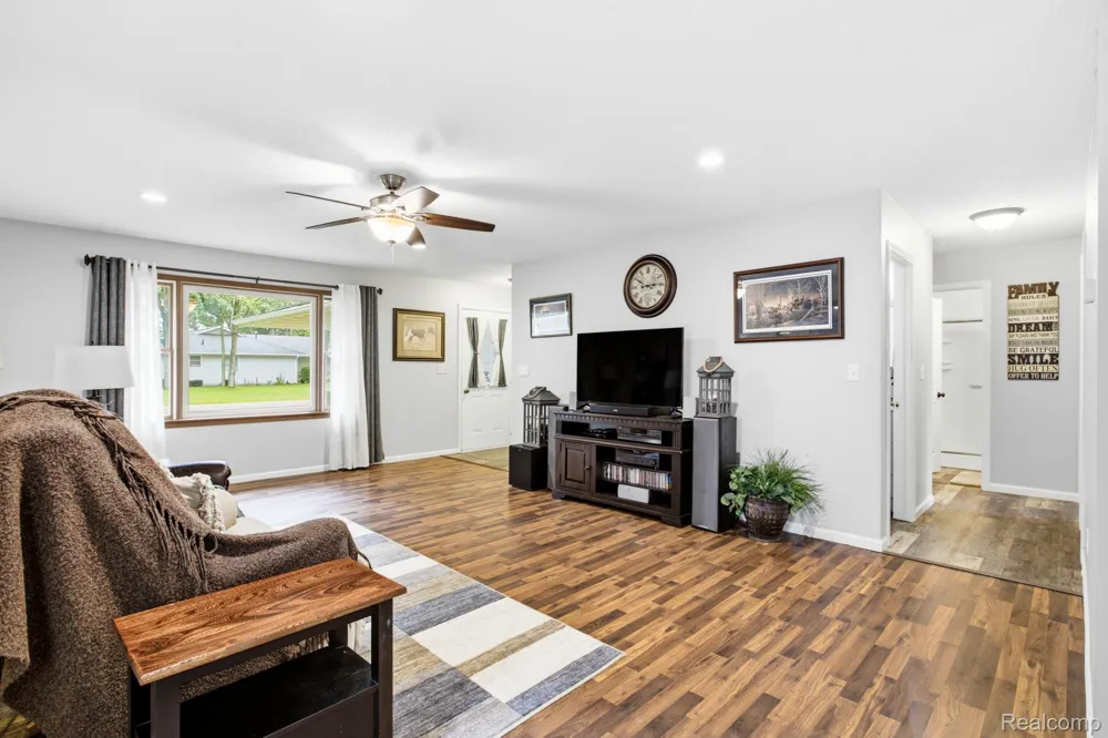 3948 Butternut Court Port Huron City, MI 48060