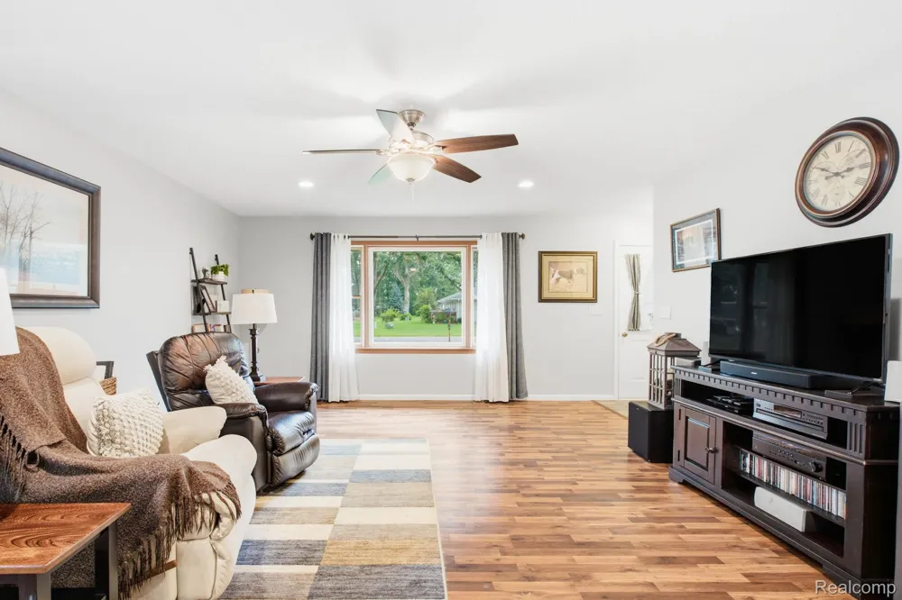 3948 Butternut Court Port Huron City, MI 48060
