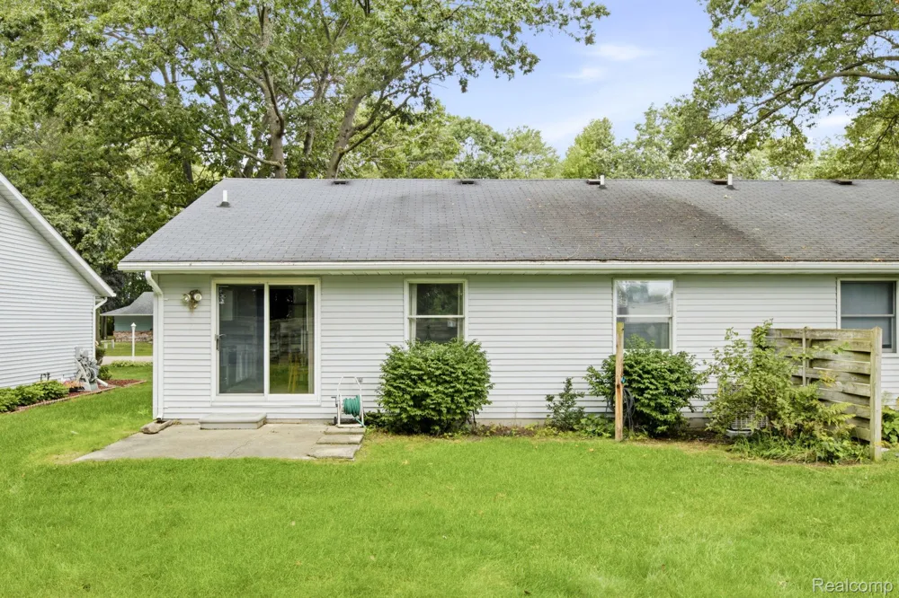3948 Butternut Court Port Huron City, MI 48060