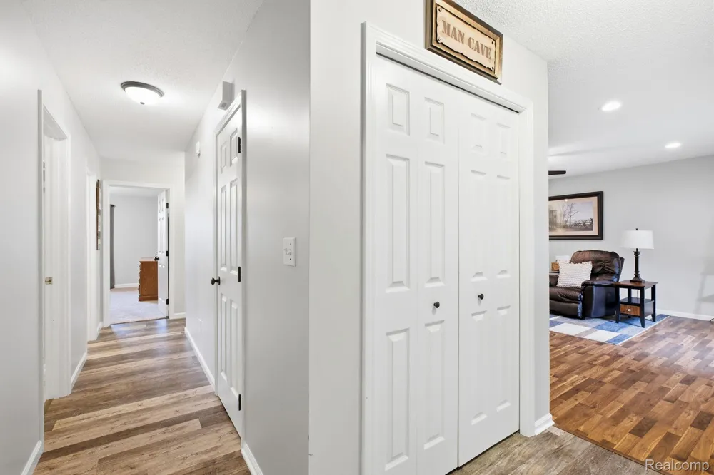 3948 Butternut Court Port Huron City, MI 48060