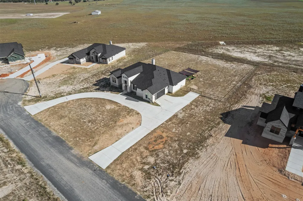 112 Pioneer Drive La Vernia, TX 78121