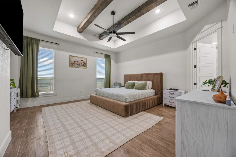 112 Pioneer Drive La Vernia, TX 78121