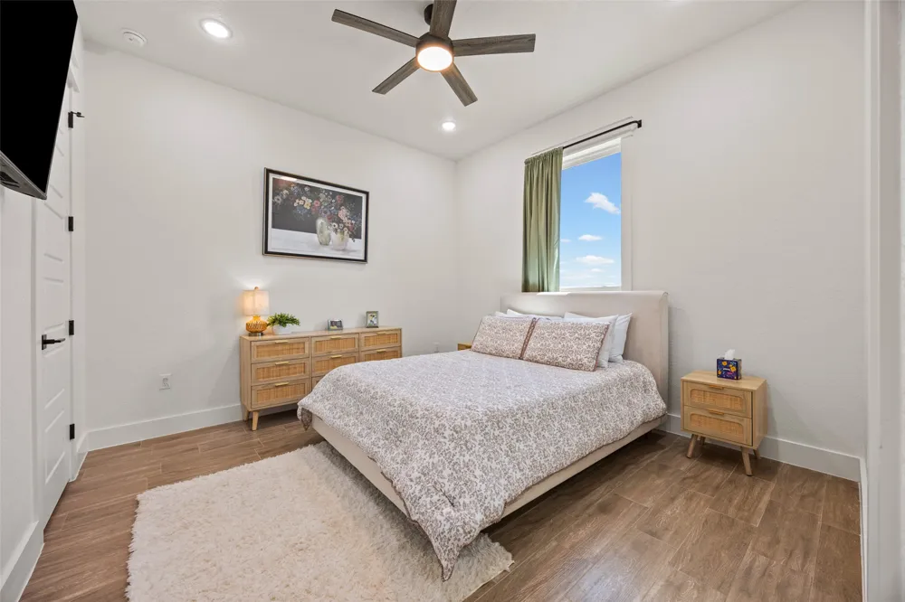112 Pioneer Drive La Vernia, TX 78121