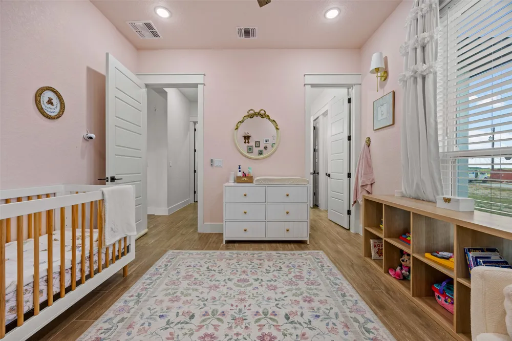 112 Pioneer Drive La Vernia, TX 78121