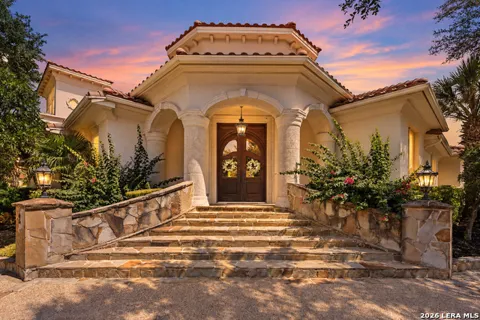 2 Belcourt Pl