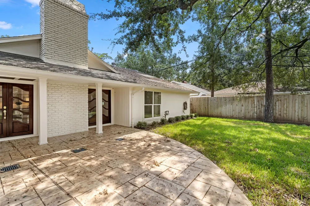 506 Briar Hill Drive Houston, TX 77042