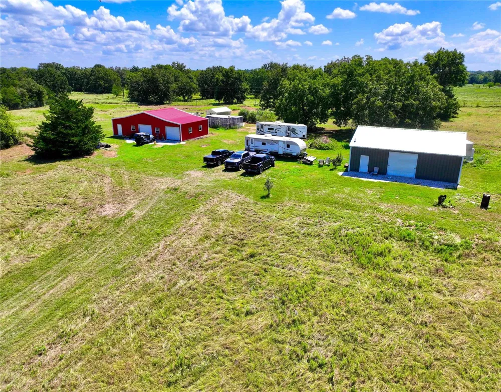 2067 County Road 3620 Lovelady, TX 75851