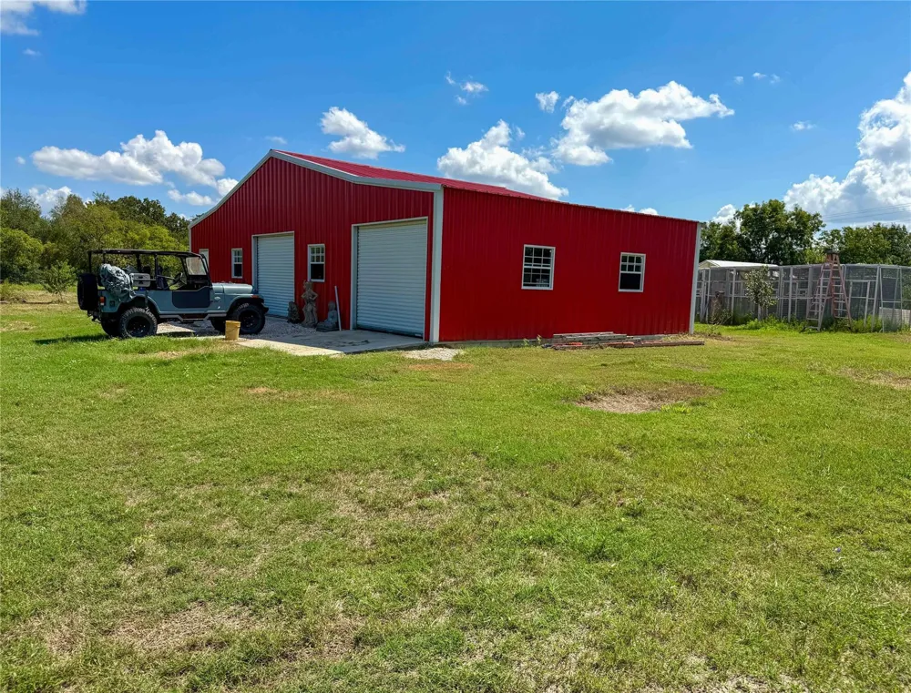 2067 County Road 3620 Lovelady, TX 75851