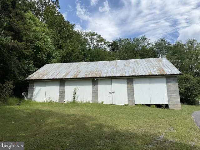 22413 MOUNTAINEER DR Seneca Rocks, WV 26884