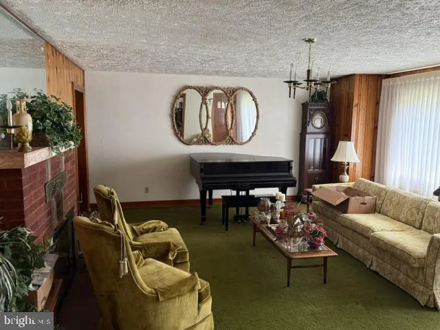 22413 MOUNTAINEER DR Seneca Rocks, WV 26884