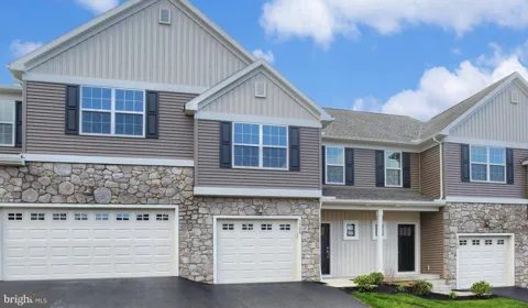 1706 SHADY LANE