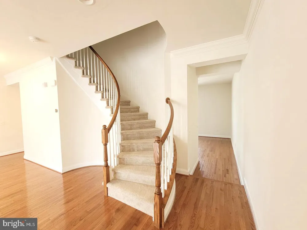 43348 OLD RYAN ROAD Ashburn, VA 20148