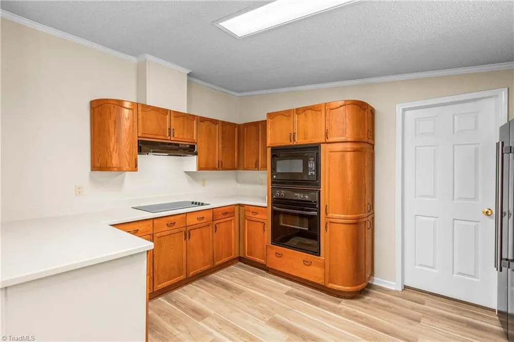 8140 Baux Mountain Road Germanton, NC 27019